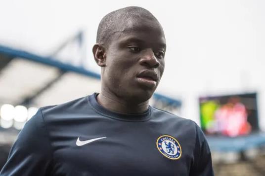 Chelsea duoc khuyen dua Kante tro lai Stamford Bridge