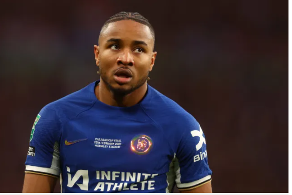 Chelsea nhan cu soc tu Christopher Nkunku