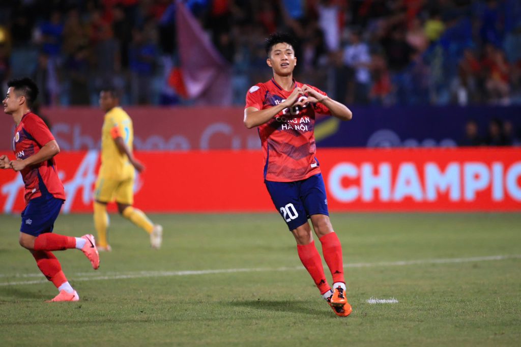 Điểm nhấn trận đấu CAHN 2-1 Buriram Dấu ấn ngoại binh 1, 123b, trang chủ 123b